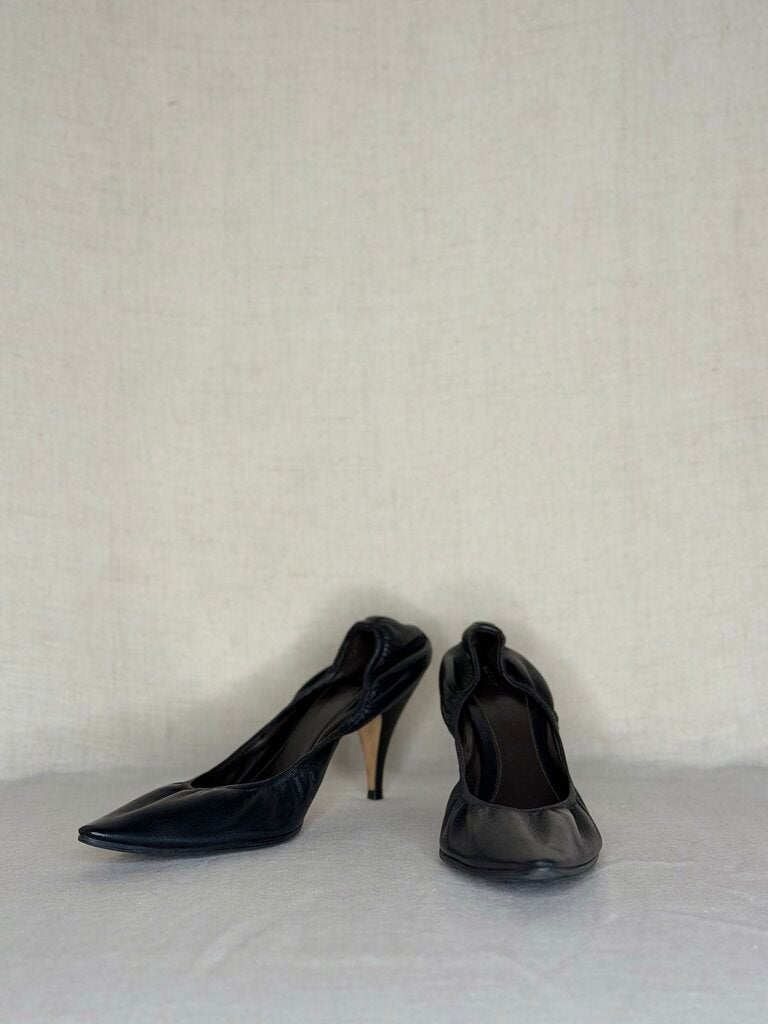 The Row, Liisa Pump, 38