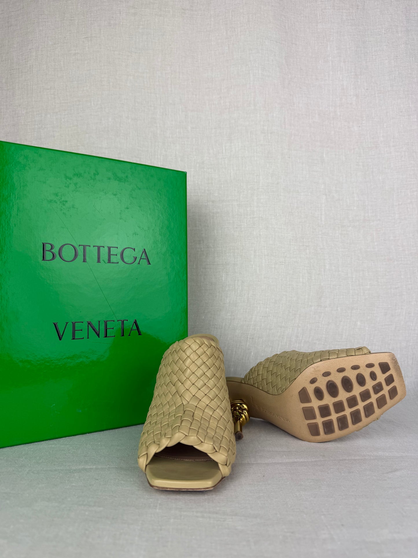Bottega Veneta Knot Heel Ivory Size 38