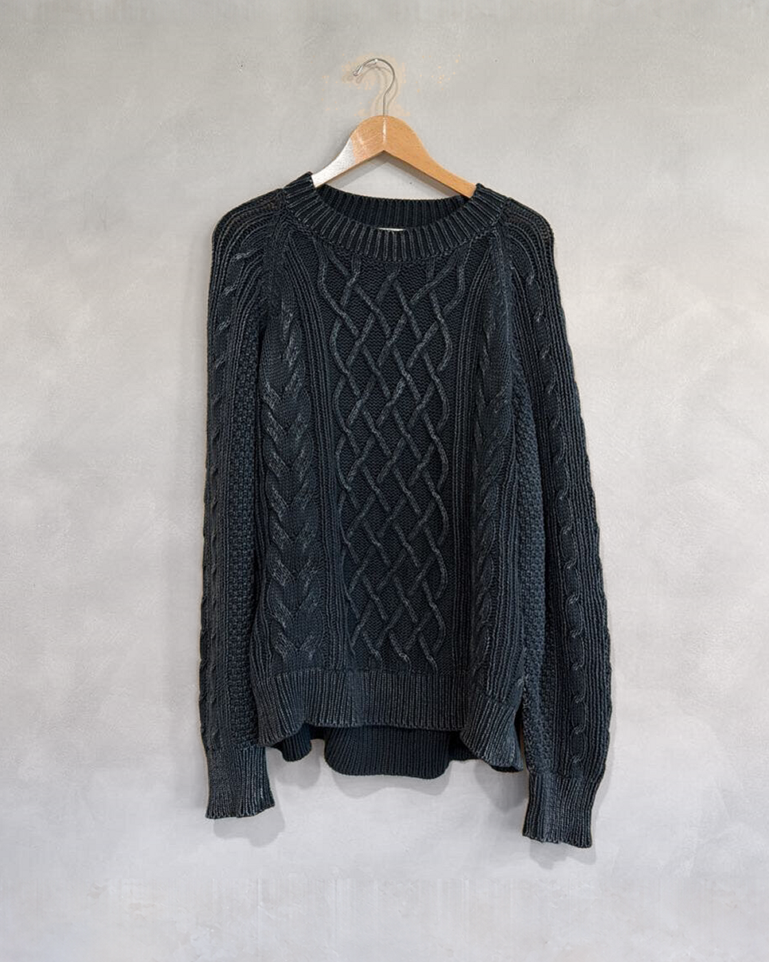 6397, Cotton Cable Knit Raglan Crew Sweater, M