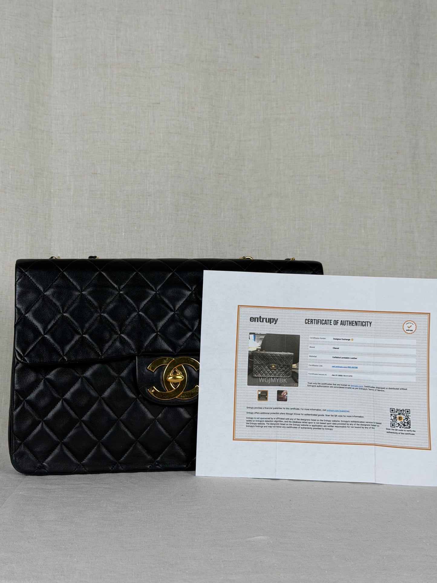Chanel 1991-1994 Vintage Maxi Jumbo Single Flap - Black