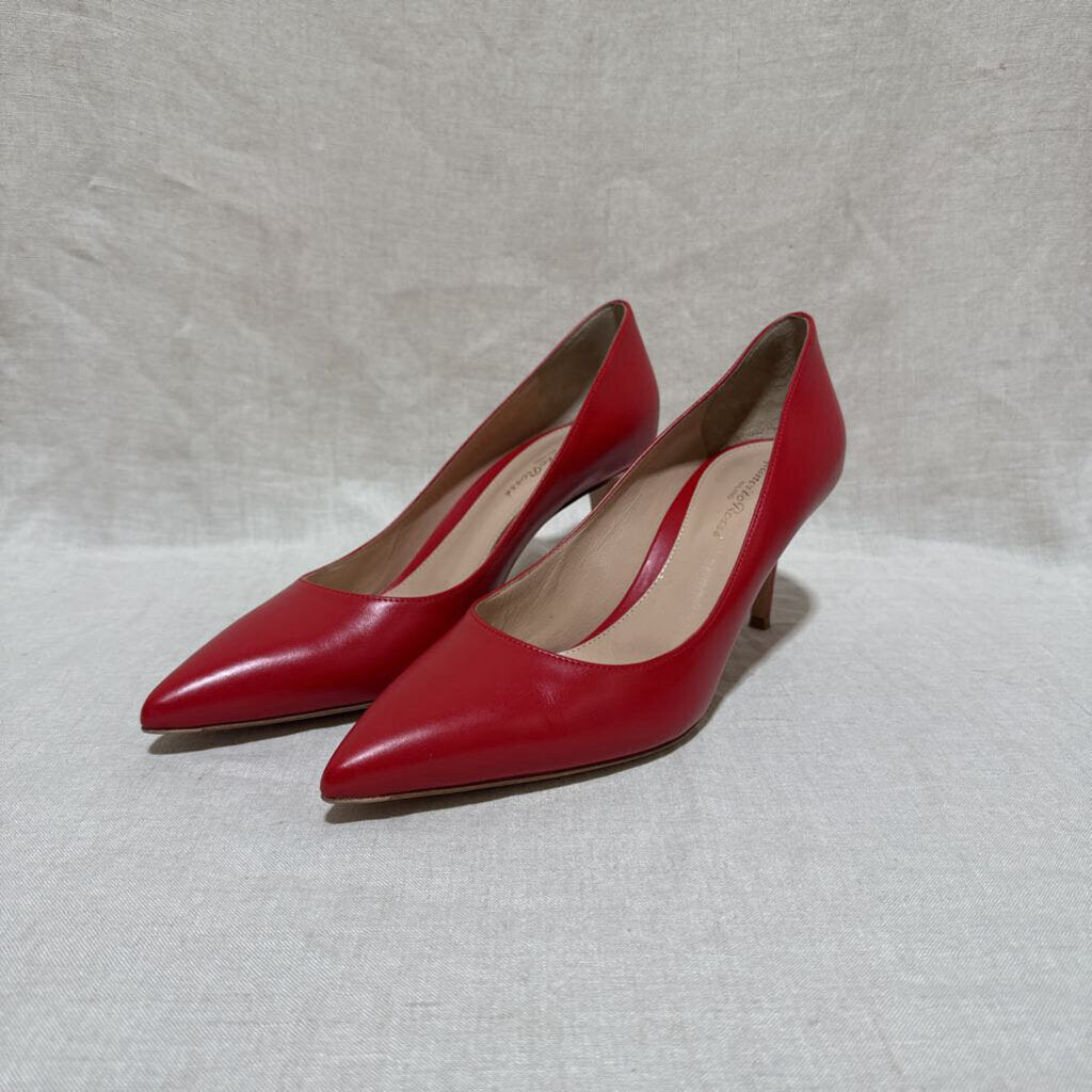 MANOLO BLAHNIK, MSRP $895 Black Suede Pumps, 38
