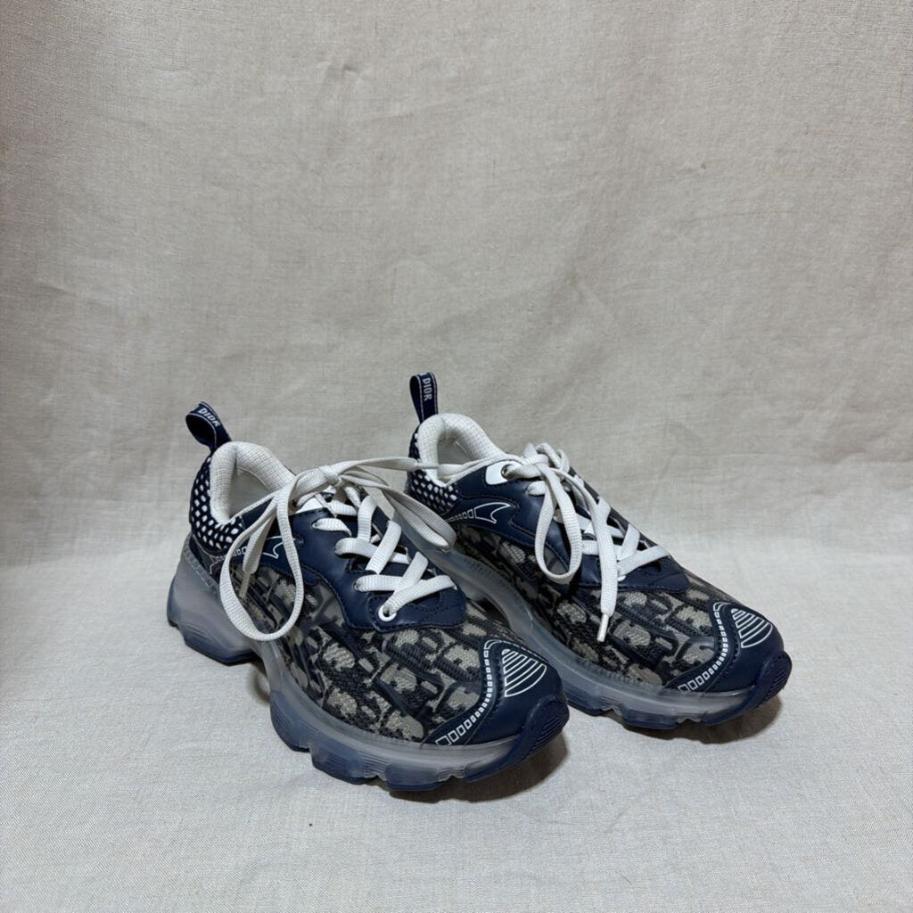 msrp $1200 Dior Trainer