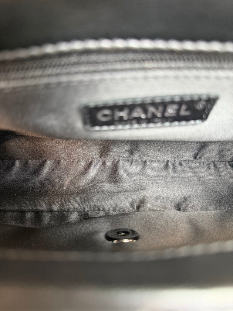 2011 Lambskin Med Stitch Flap W Ruthenium Hardware