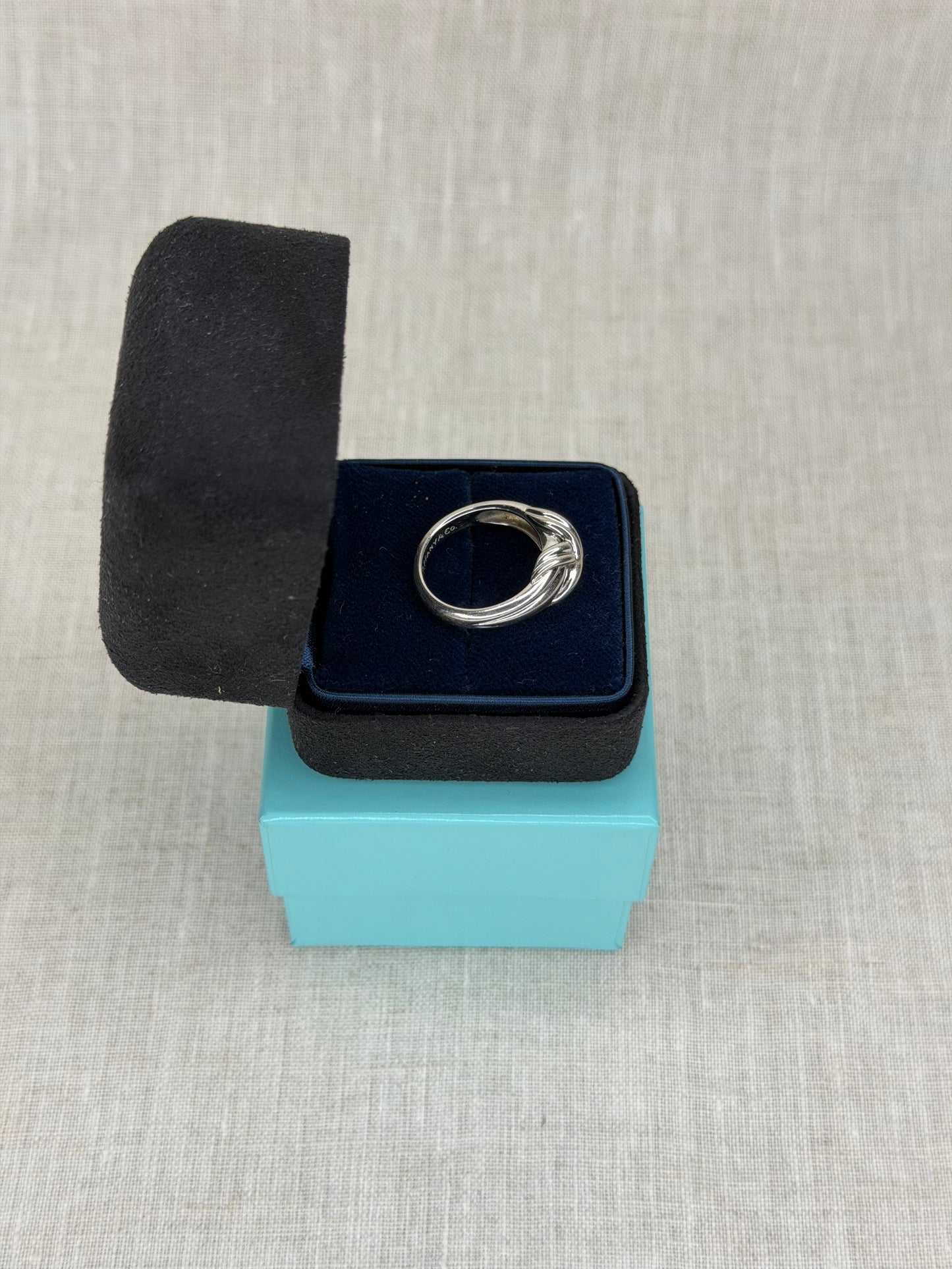 Tiffany Signature White Gold Knot Ring Size 5.5