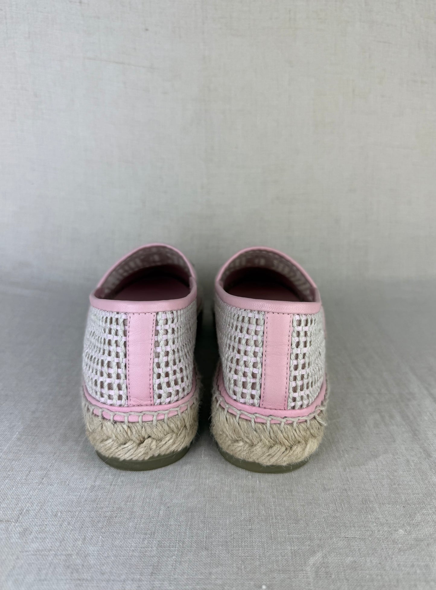 Chanel Woven Fabric and Pink Leather CC Cap Espadrilles sz 40