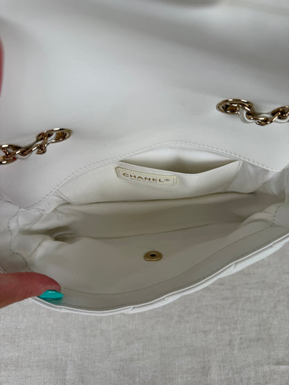 Chanel 2020 Quilted Lambskin Medium Bubble Flap