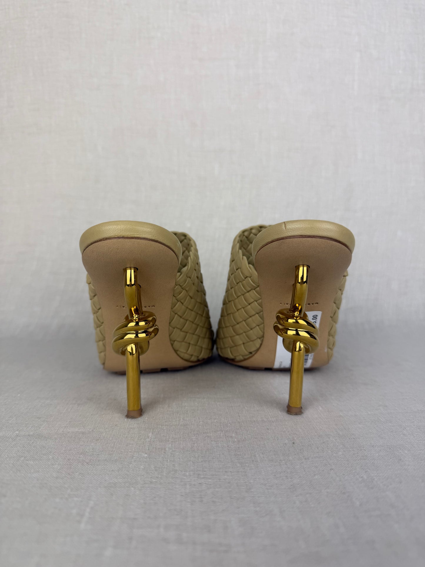 Bottega Veneta Knot Heel Ivory Size 38