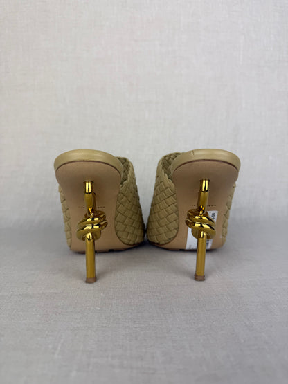 Bottega Veneta Knot Heel Ivory Size 38