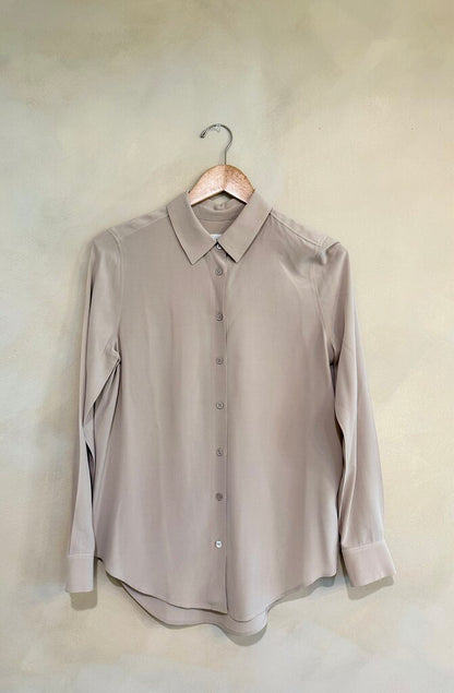 R Label Silk Button Up sz XS