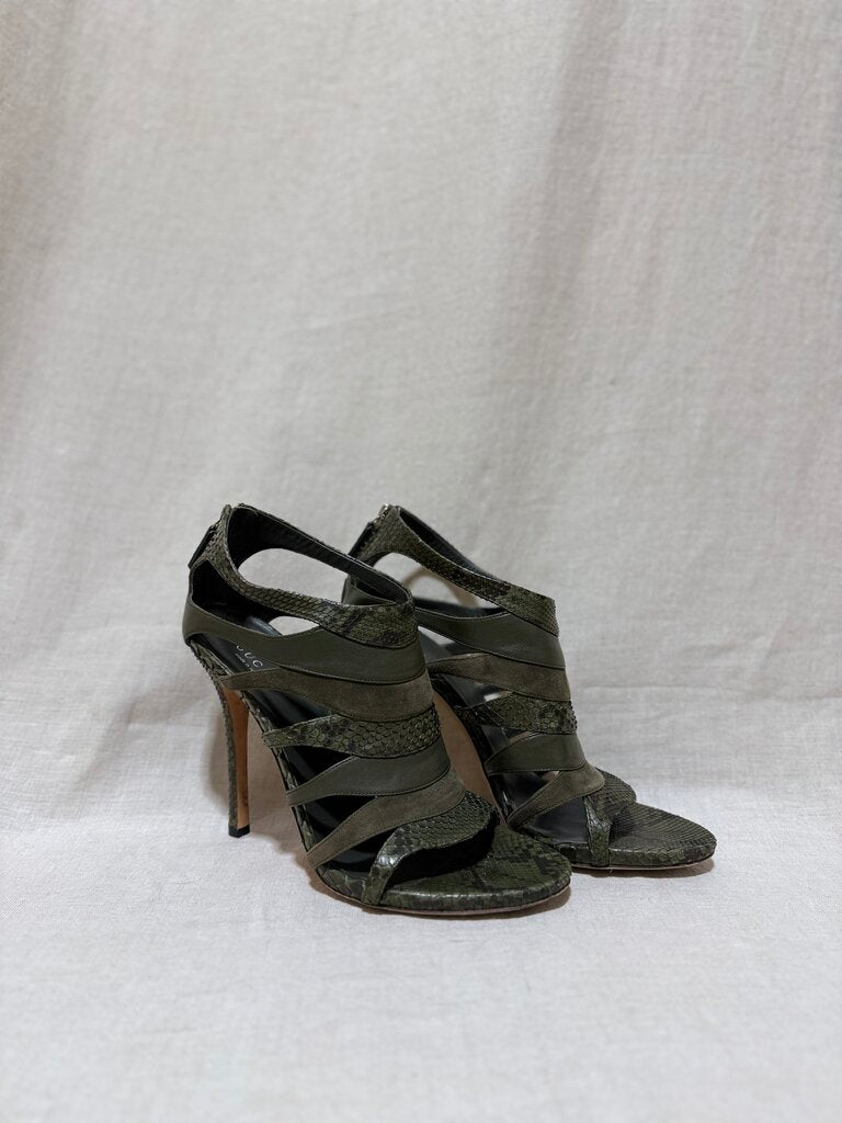 Gucci, Snakeskin Heels, 38