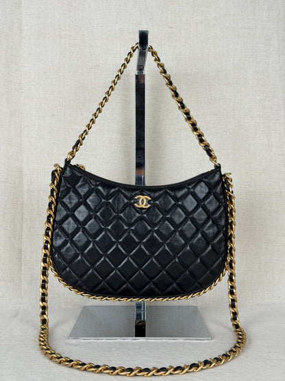 Chanel Chain Around in Gold w Quilted Lambskin-Black