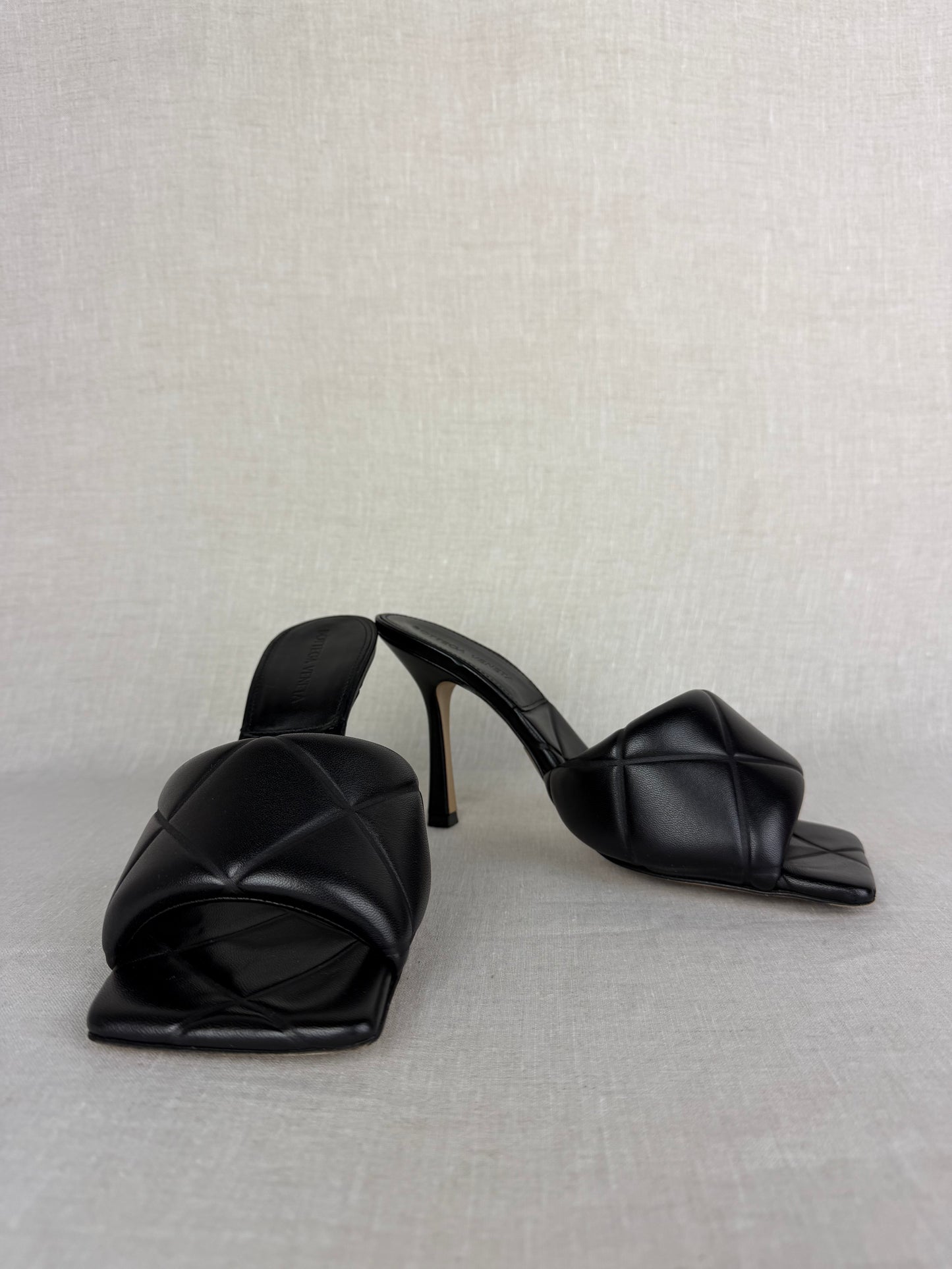 Bottega Veneta Lagoon Sandal Sz 38