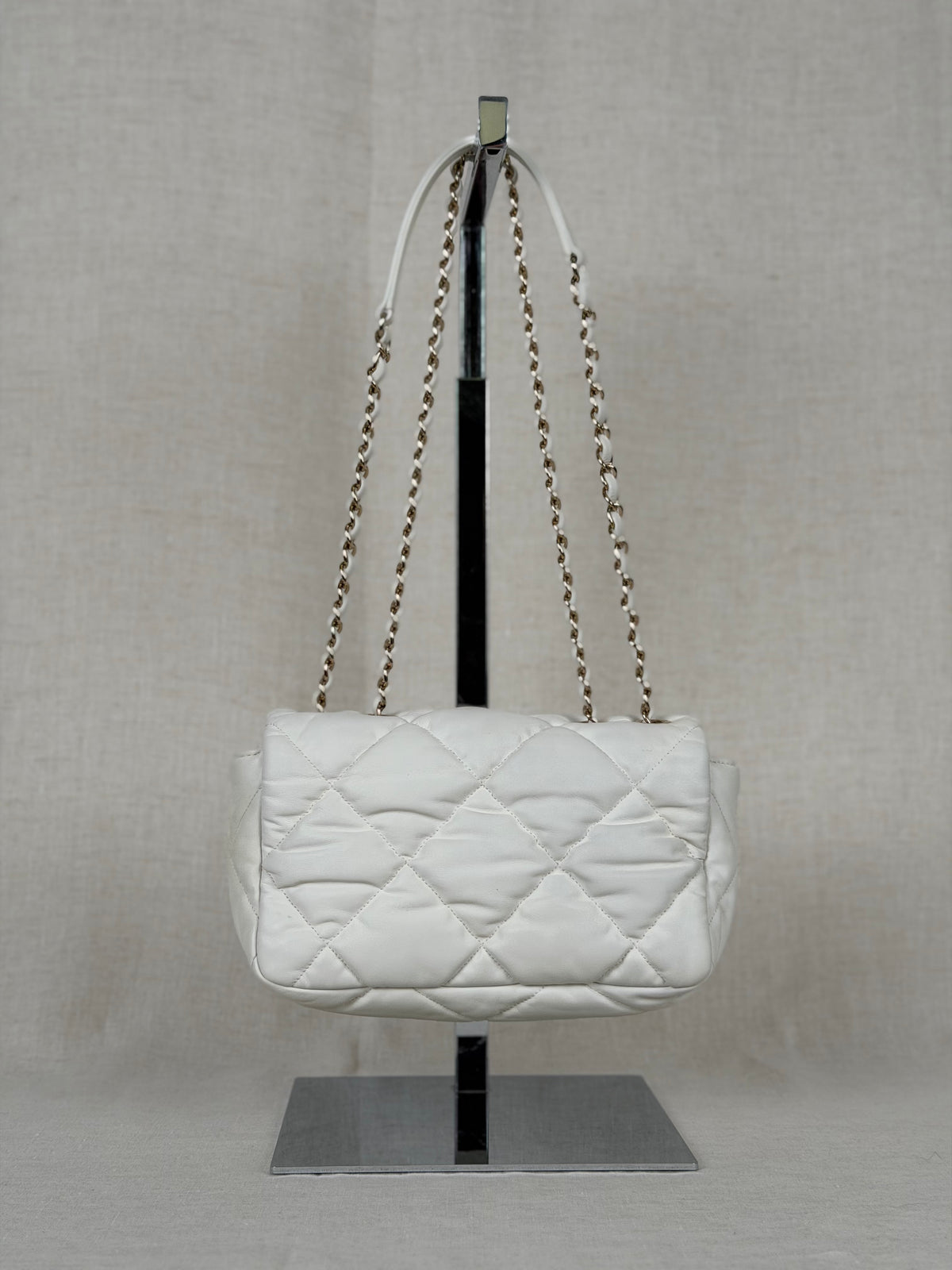 Chanel 2020 Quilted Lambskin Medium Bubble Flap