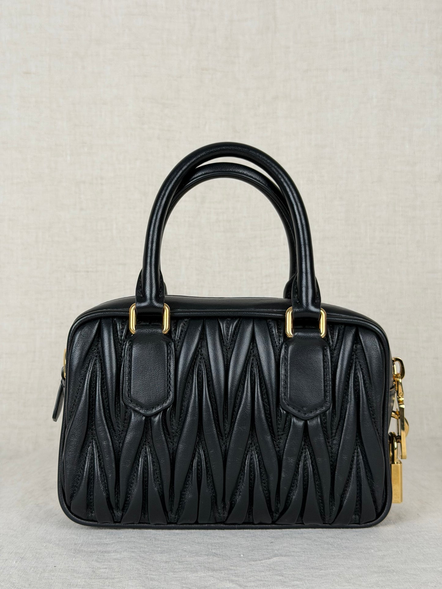 Miu Miu Baulette in Pelle Maelasse MSRP $3150- Black