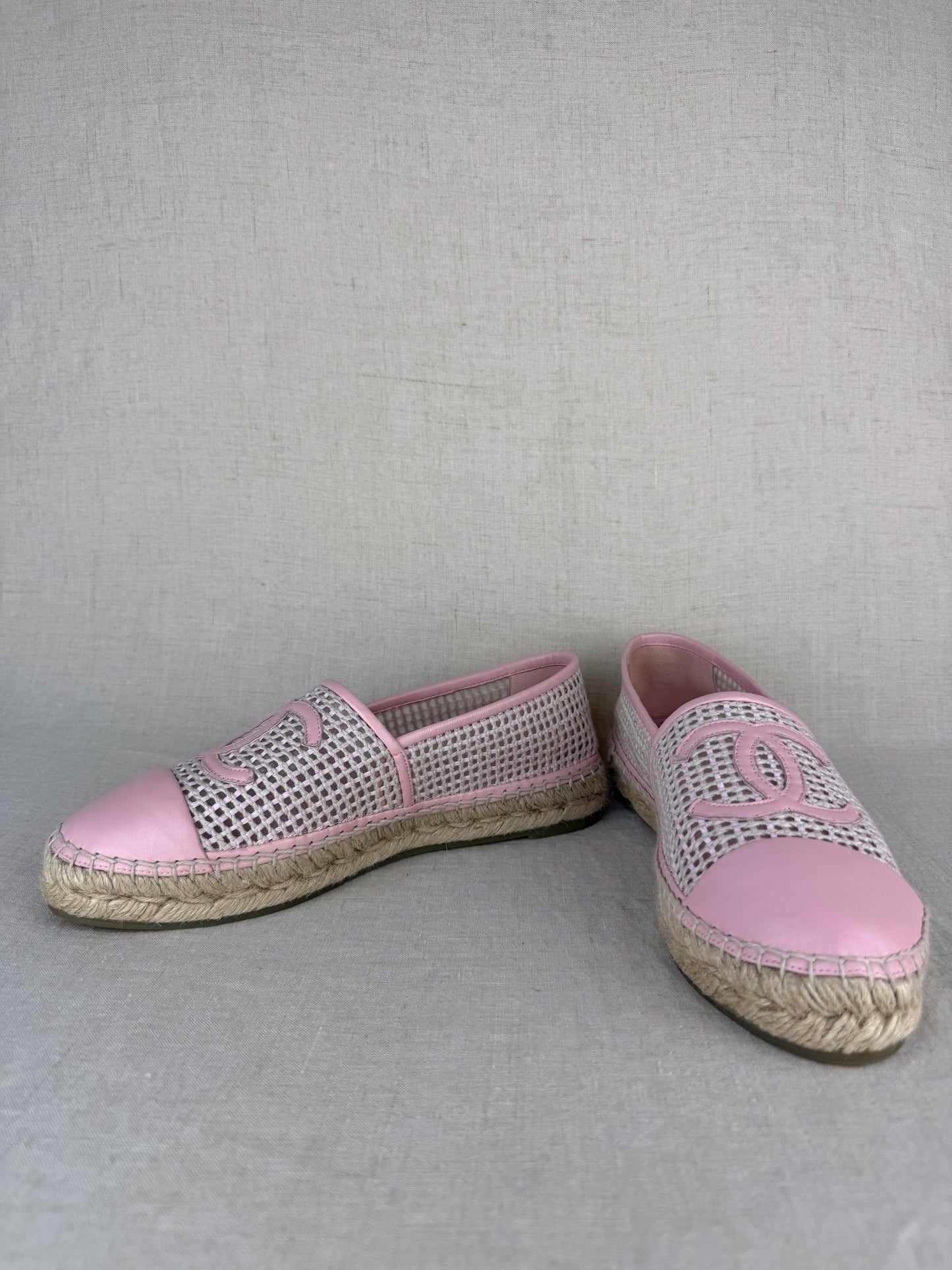 Chanel Woven Fabric and Pink Leather CC Cap Espadrilles sz 40