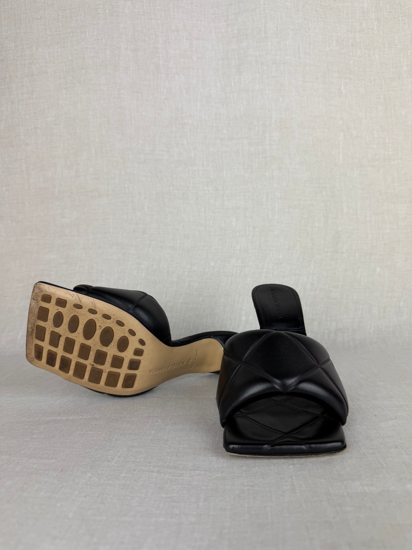 Bottega Veneta Lagoon Sandal Sz 38