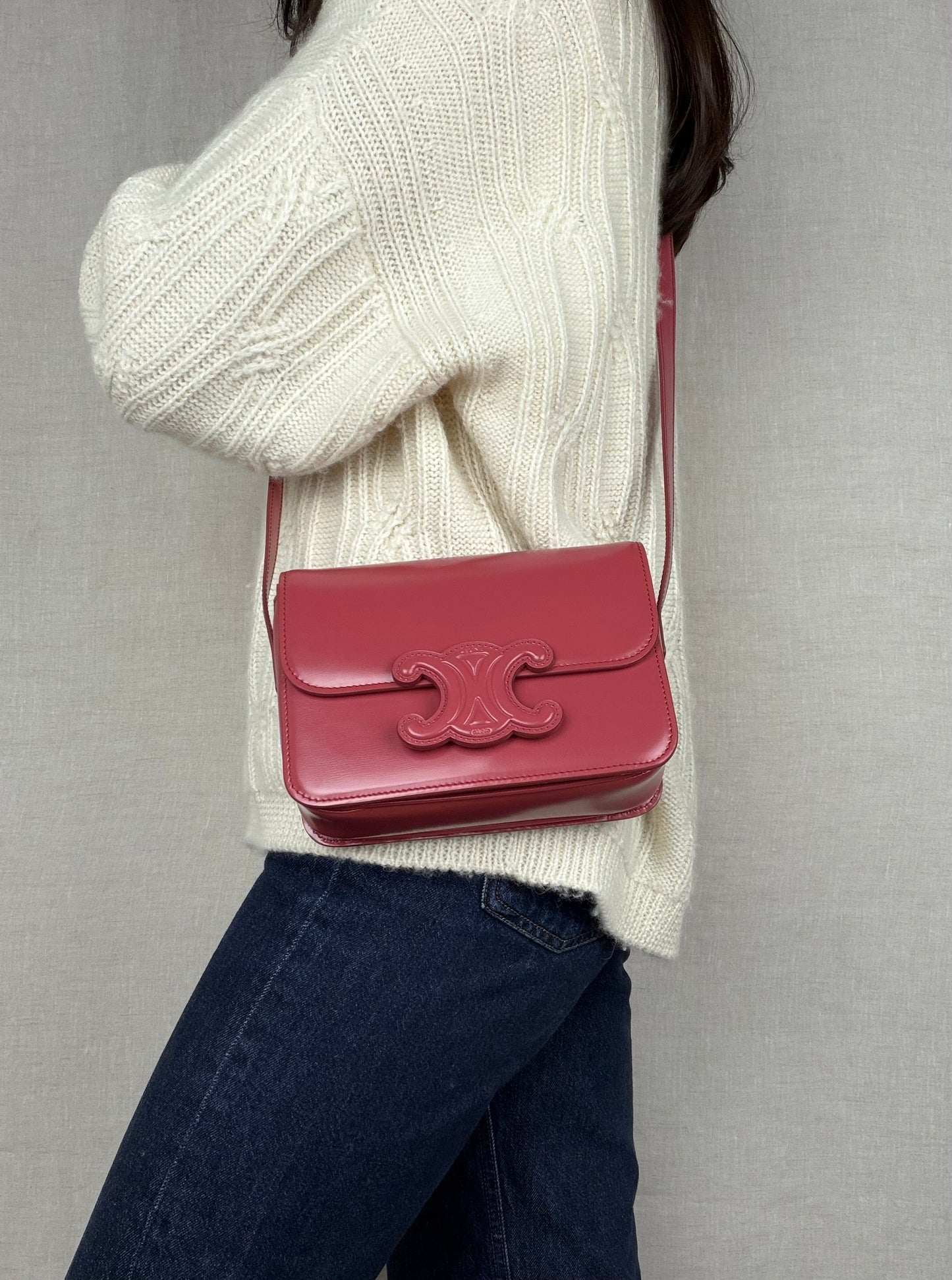 Celine Teen Triomphe in Lipstick