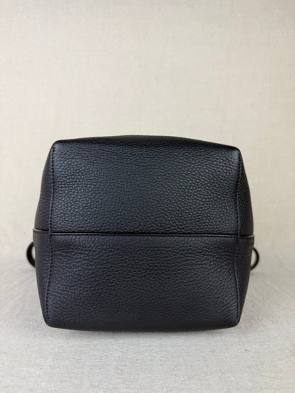 The Row Medium Hook Tote-Black