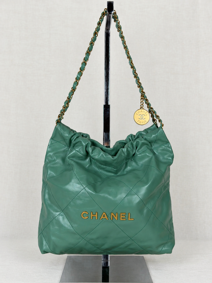 CHANEL 22 Medium Lambskin- Green w Gold Hardware