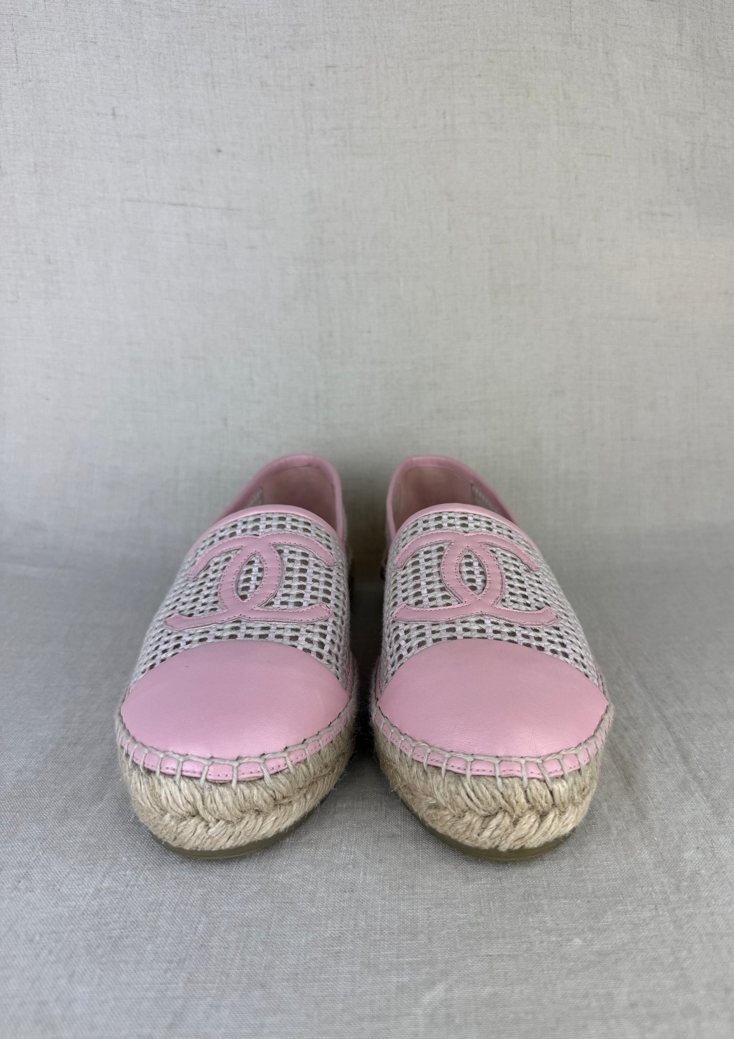 Chanel Woven Fabric and Pink Leather CC Cap Espadrilles sz 40