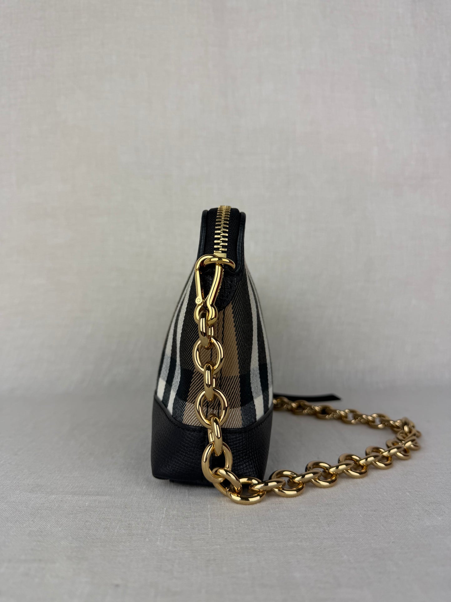 Burberry Abigndon Derby House Plaid