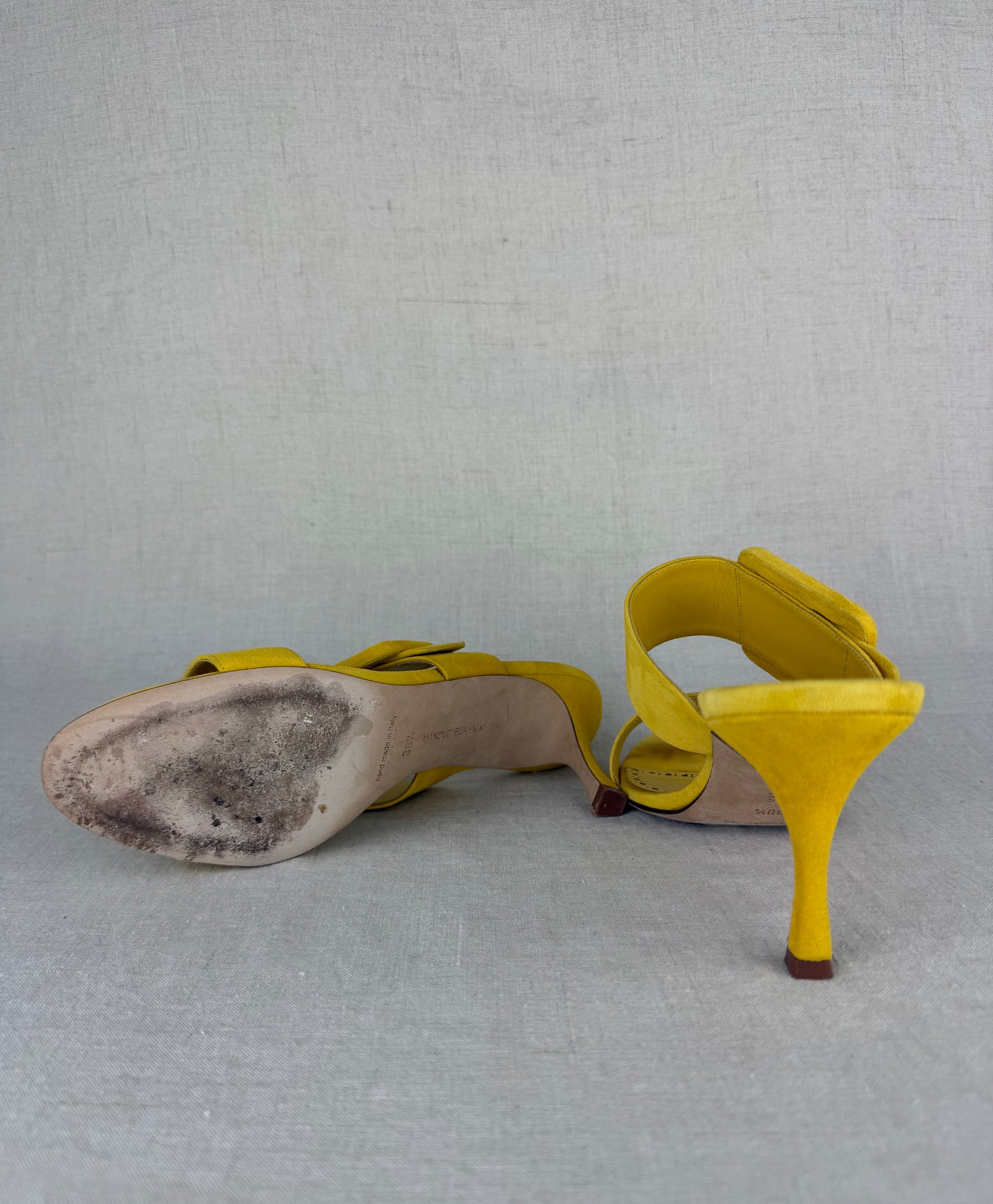 Manolo Blahnik Gable Suede Open-Toe Mules with Large Buckle sz 38.5