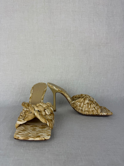 Bottega Veneta Twisted Mule in Raffia sz 39
