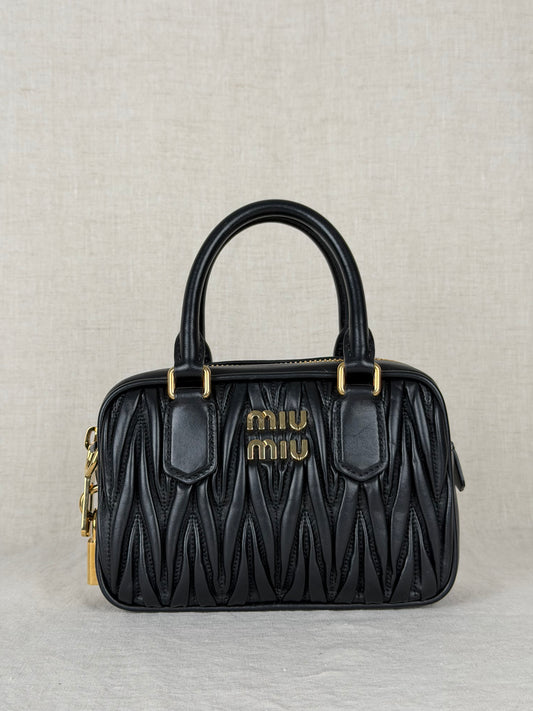 Miu Miu Baulette in Pelle Maelasse MSRP $3150- Black