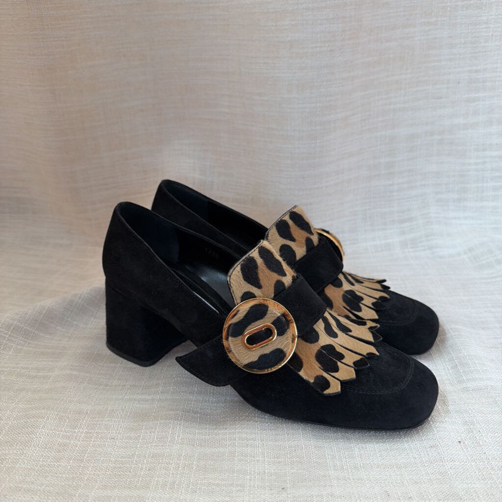 msrp $1050 Suede Block Heel sz 38