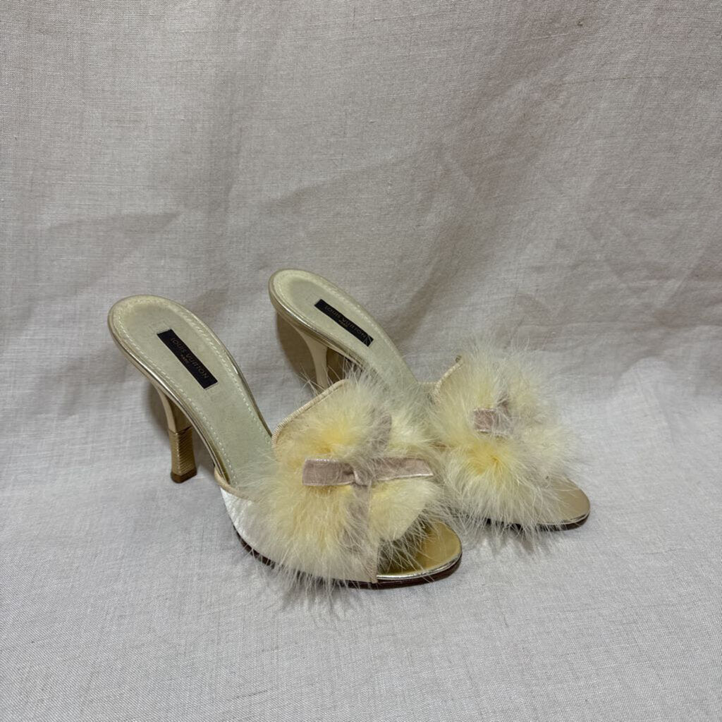 Feather Heels Sz38.5 w/ Box