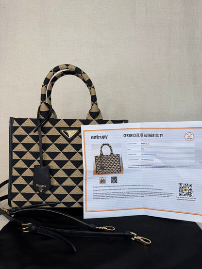 Jacquard Tote