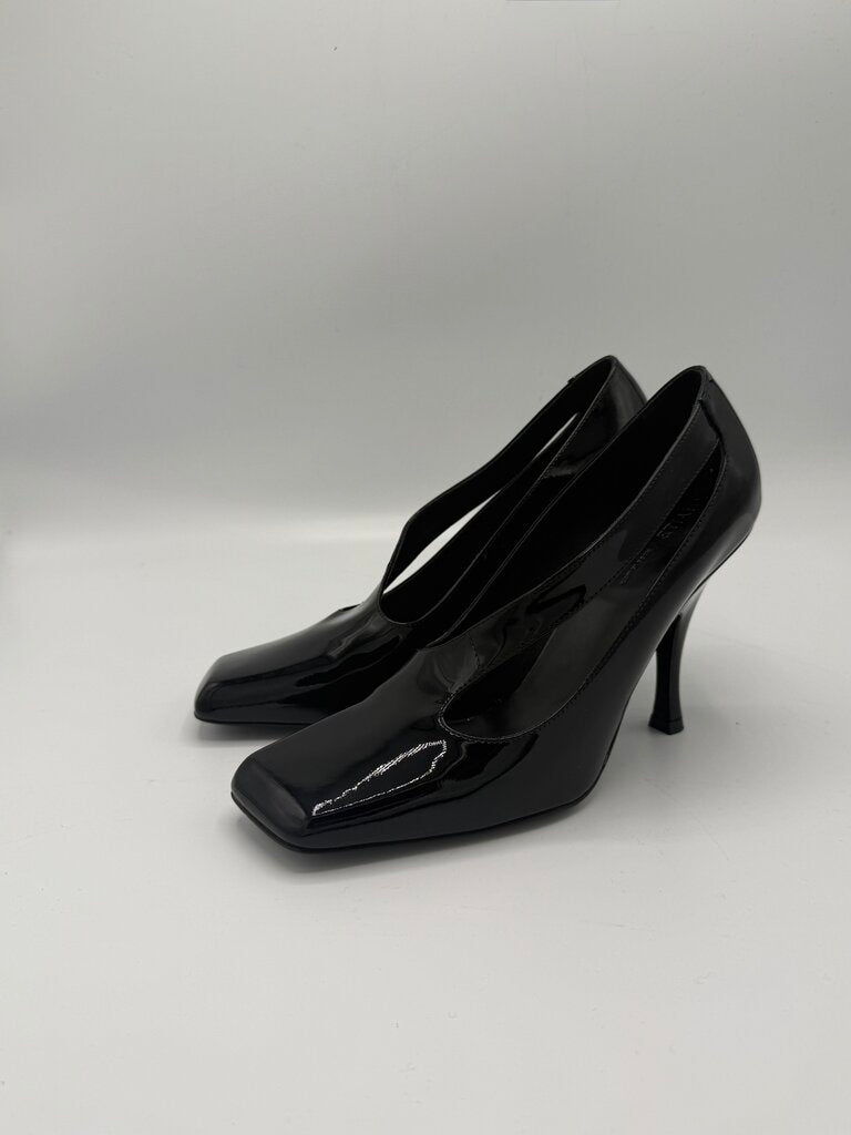 KHAITE, Eva 100 Cut Out Patent Pump, 37.5