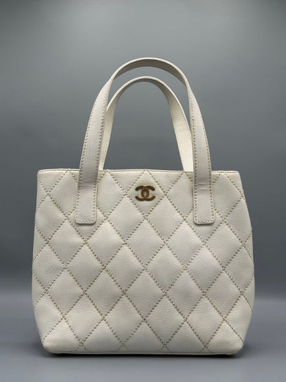 CHANEL 2003-04 Caviar Leather Interlocking CC - White