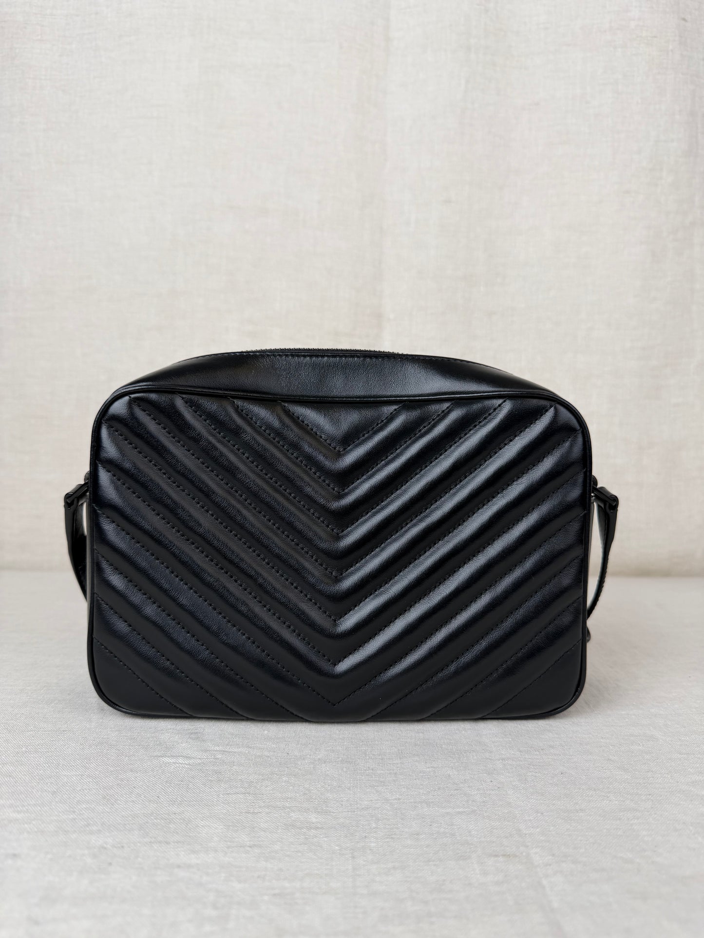 Saint Laurent Leather Lou Camera Bag - Black