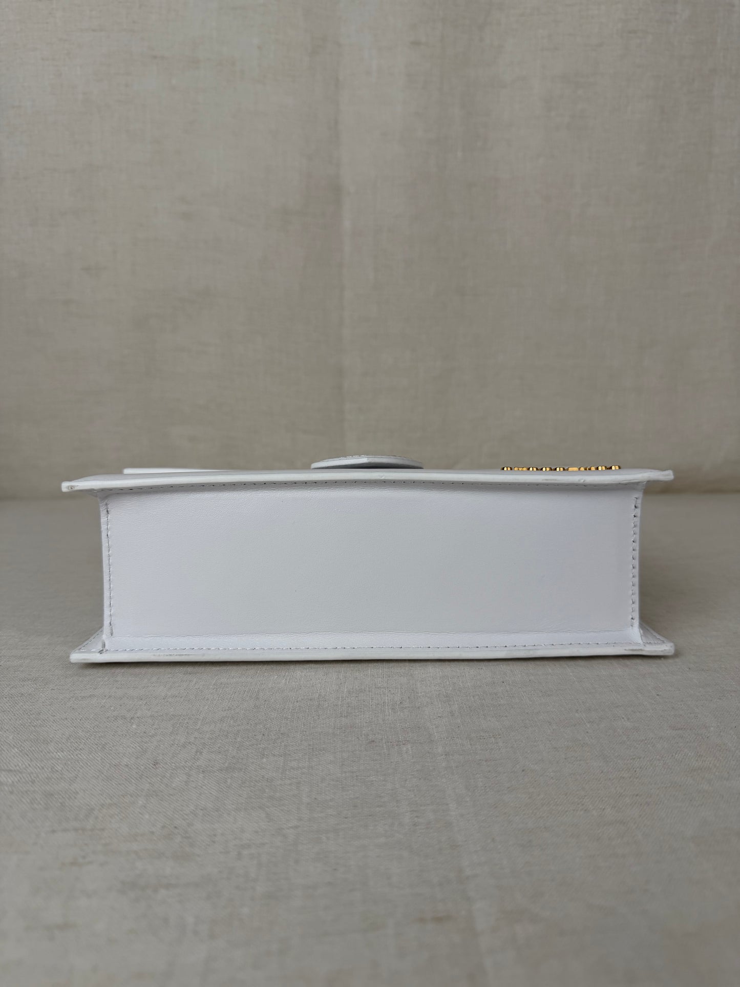 Jacquemus LeGrand Bambino Leather Bag- White