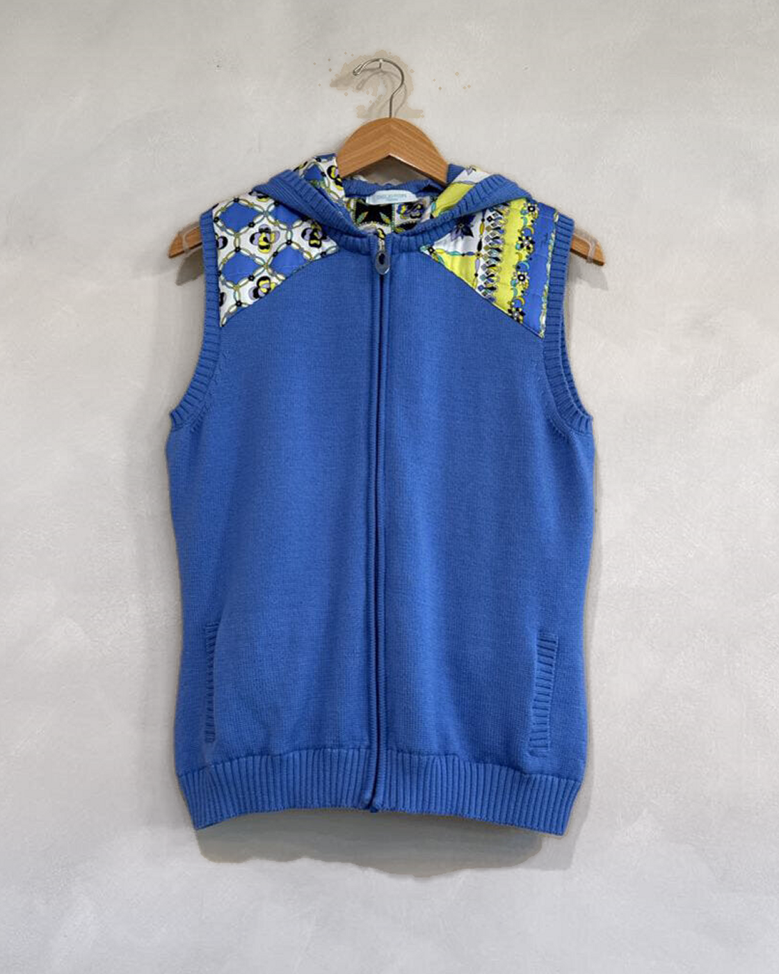 EMILIO PUCCI, Knit Vest with Pucci Lining Removable Hood, 42