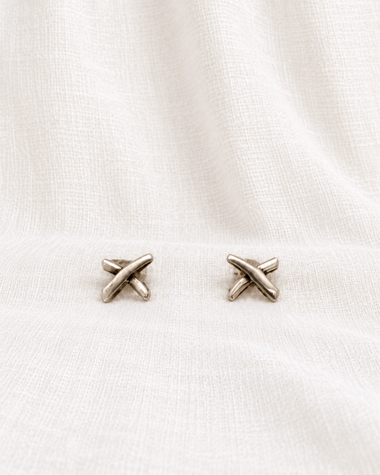 TIFFANY & CO, Paloma Picasso Graffiti X Earrings — ivory linen collection thumbnail