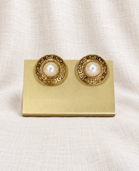 GIVENCHY, Vintage Classic G Logo Pearl and Gold Clip-On Earrings — ivory linen collection thumbnail