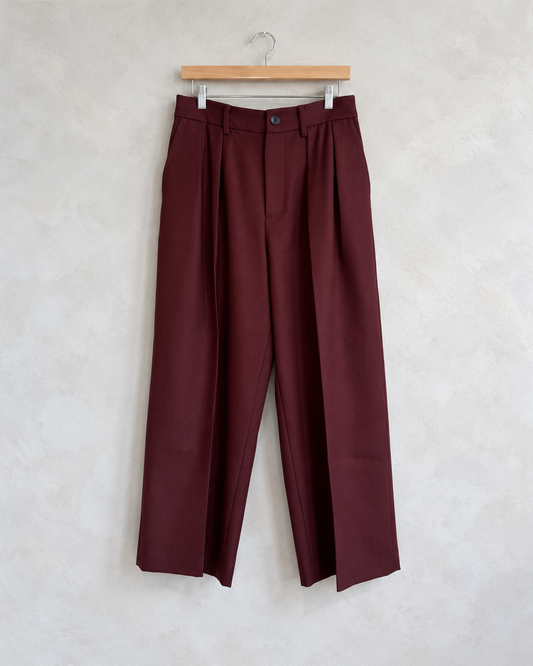 NICHOLSON & NICHOLSON, Wool Pleated Wide Leg Trousers, 40 on wooden hanger