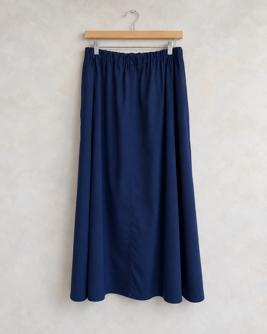 SOPHIE DHOORE, Wool Elastic Waist Midi Skirt, 38 on wooden hanger