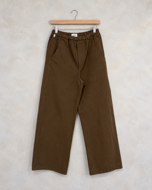 Citizens of Humanity elastic waist cotton pants on wooden hanger