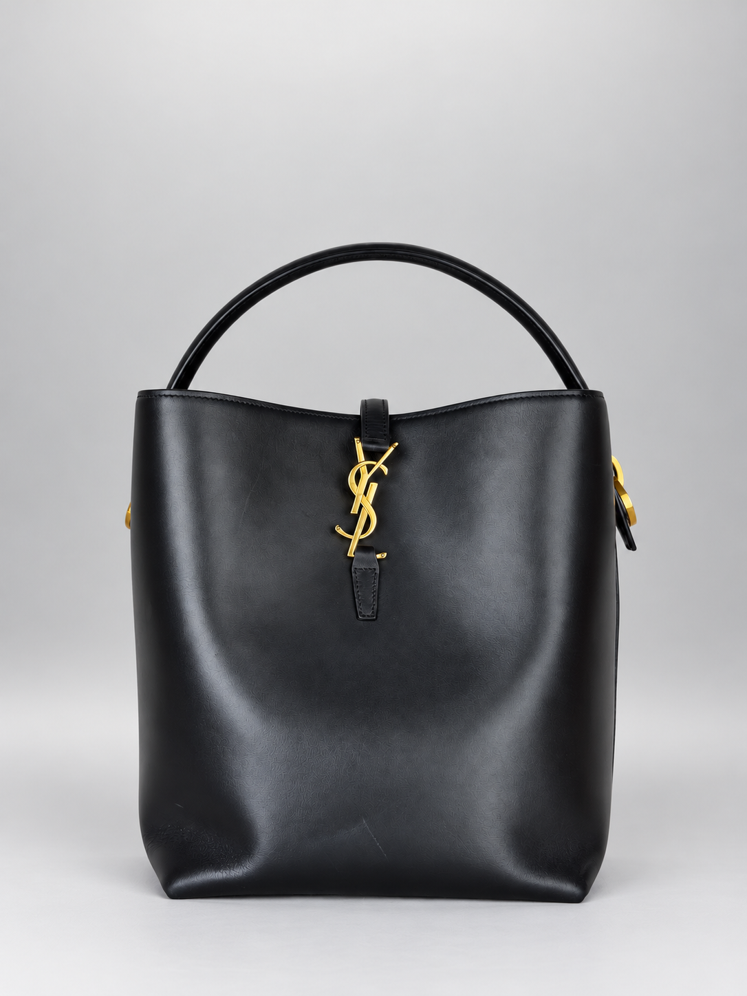 SAINT LAURENT  Le 37 Bucket Bag- Black