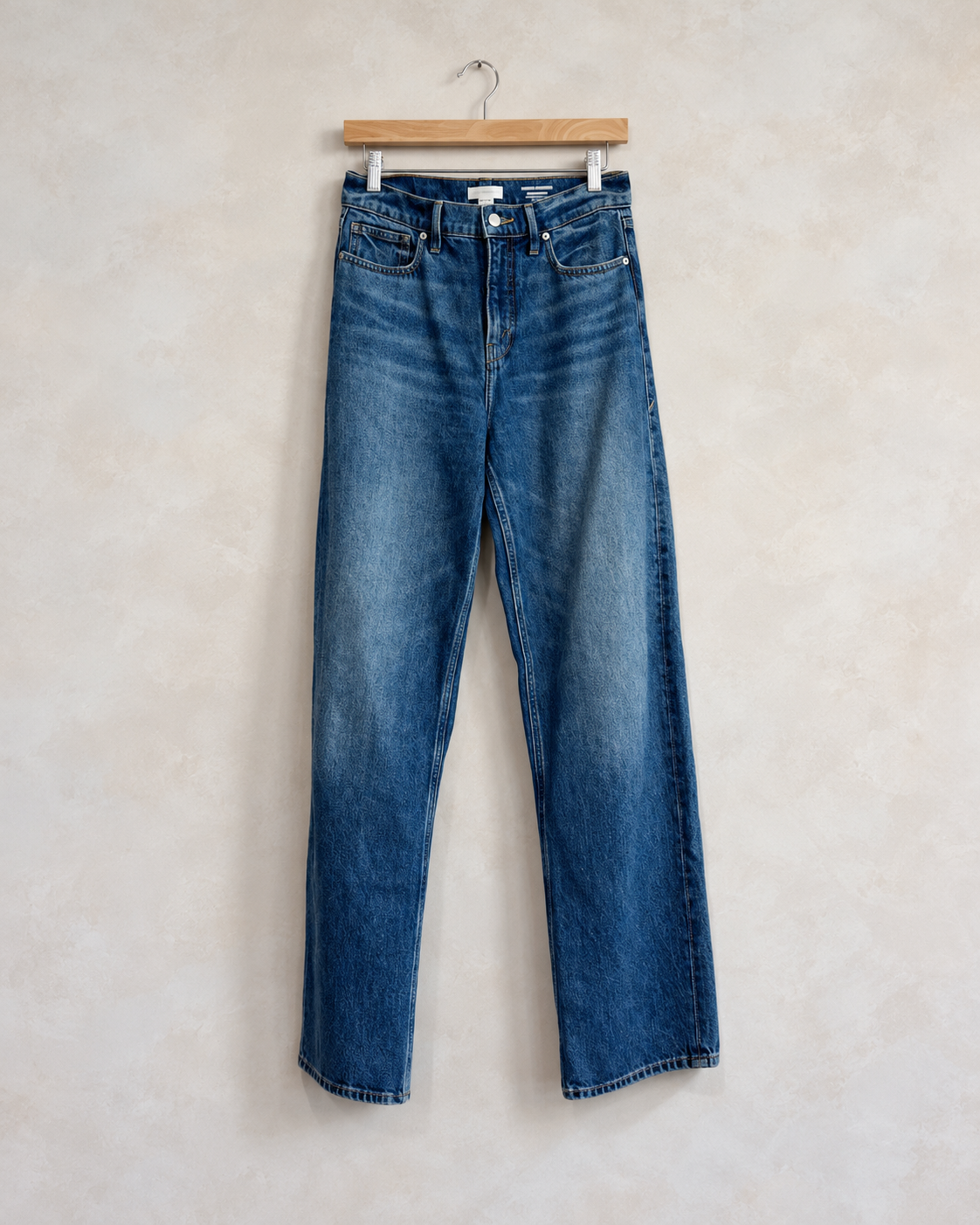 GOOD AMERICAN, Relaxed Barrel High Rise Denim Jeans, 26 on a wooden hanger